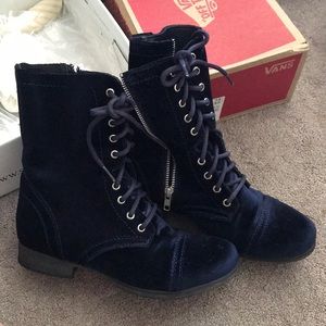BLUE VELVET STEVE MADDEN TROOPA COMBAT BOOTS